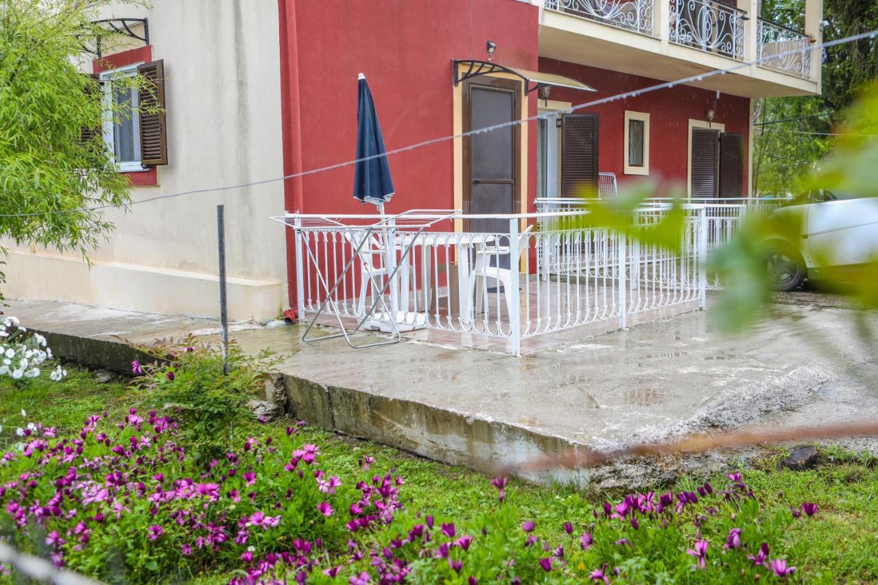 Casa Rosseta Apartment Kastanéa Exterior photo